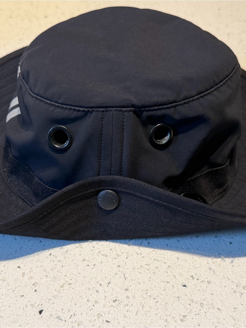 Canada Goose Tilley Black Bucket Hat - Picture 5 of 10